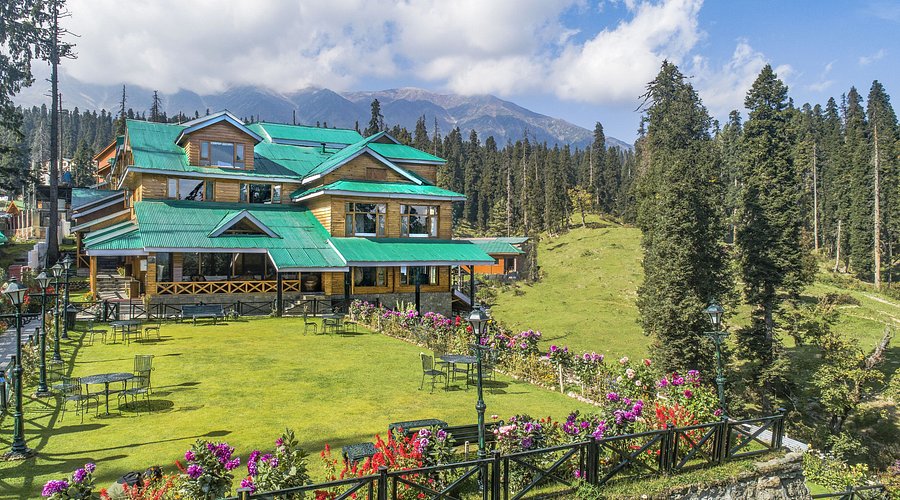 Hotel Heaven Retreat exterior in Gulmarg