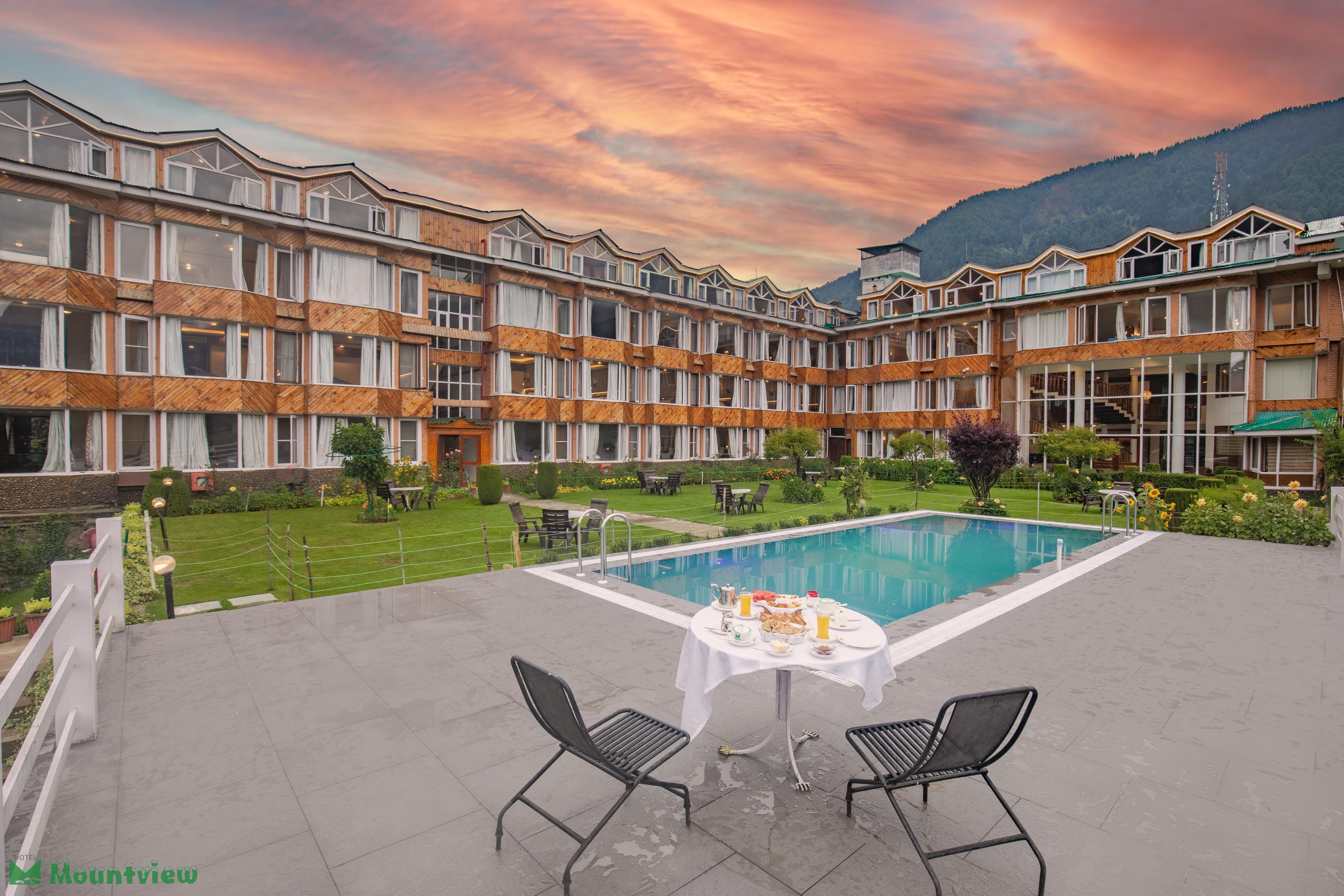 Hotel Mount View exterior in Pahalgam