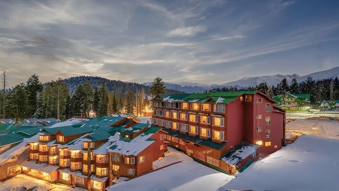 Hotel Grand Mumtaz exterior in Srinagar