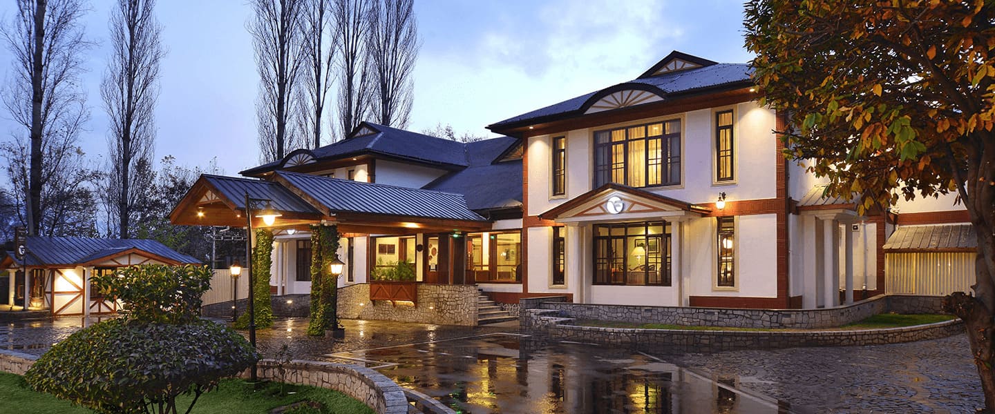 Hotel Heaven Resort exterior in Srinagar