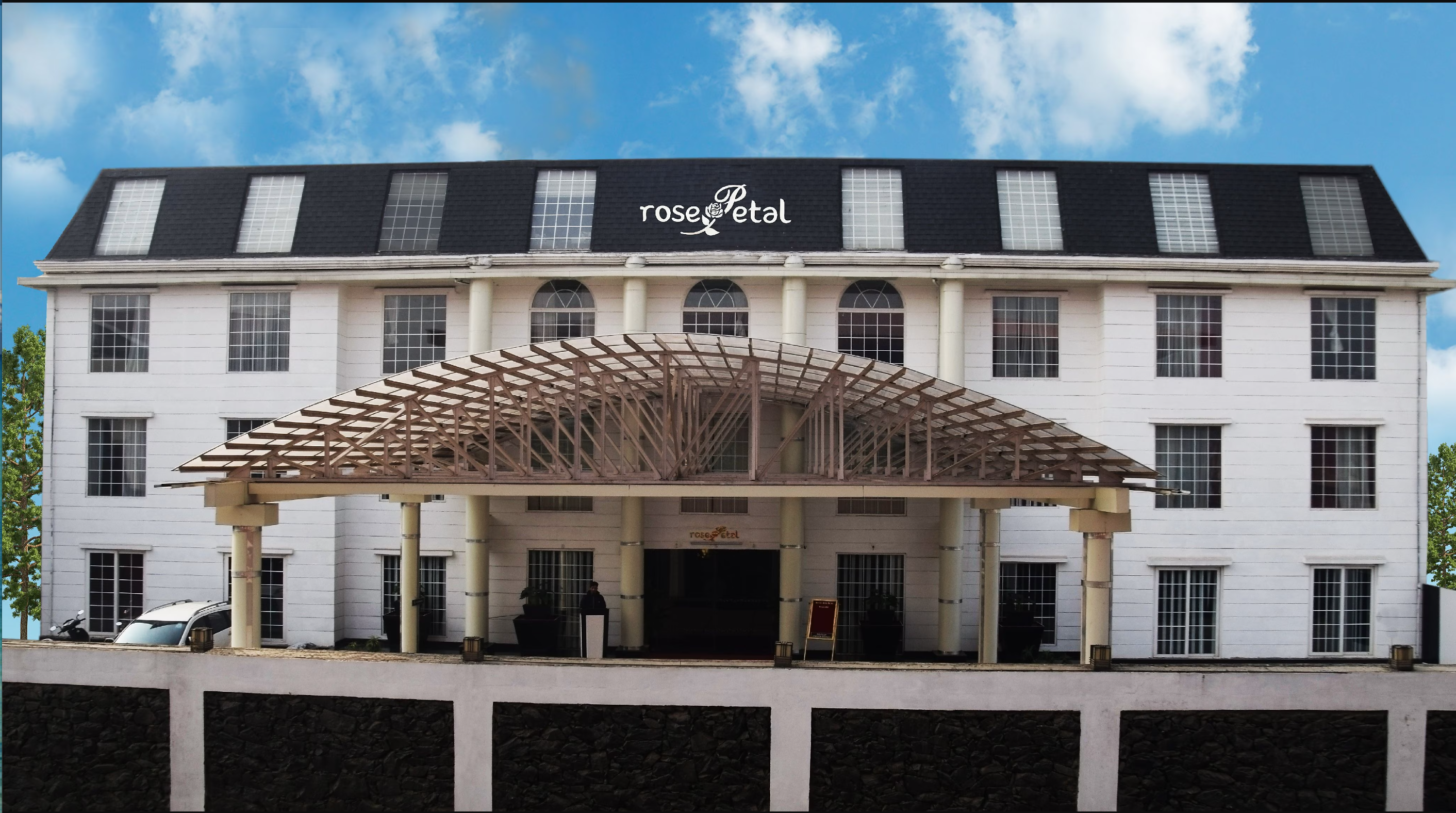 Hotel Rose Petal exterior in Srinagar